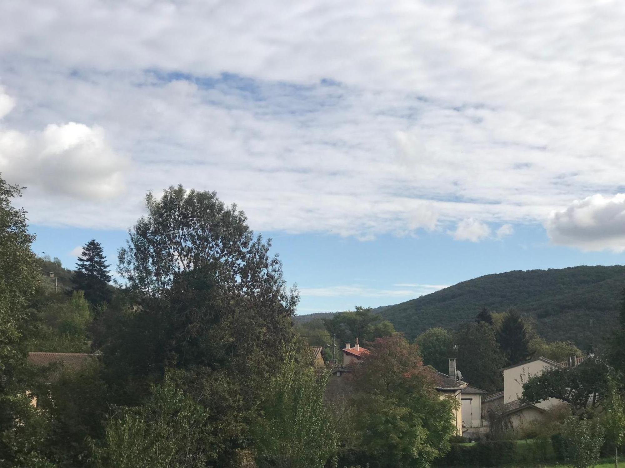 Ravissant Appartement Dans Cadre Verdoyant Marchampt Exterior foto